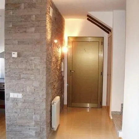 Modern La Riviera Villa *